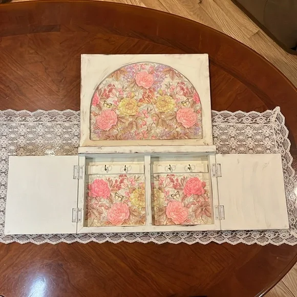 Refinished Hidden Key Rack Decor - Picture 2 of 11